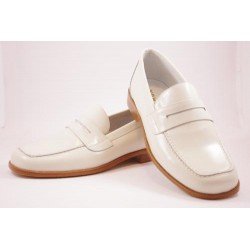 Mocasín Comunión Yowas Beige para Niño modelo 6054