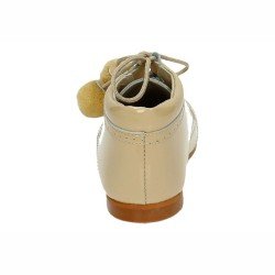 Botín con Pompones Bambineli Camel para Niña modelo 4511