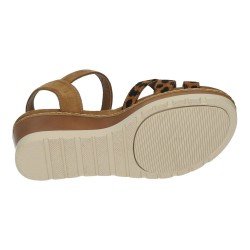 Sandalia de Cuña Refresh Camel para Mujer modelo 173137