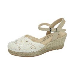 Zapatillas de Encaje Torres Beige para Mujer modelo 5004