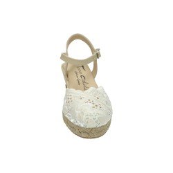 Zapatillas de Encaje Torres Beige para Mujer modelo 5004